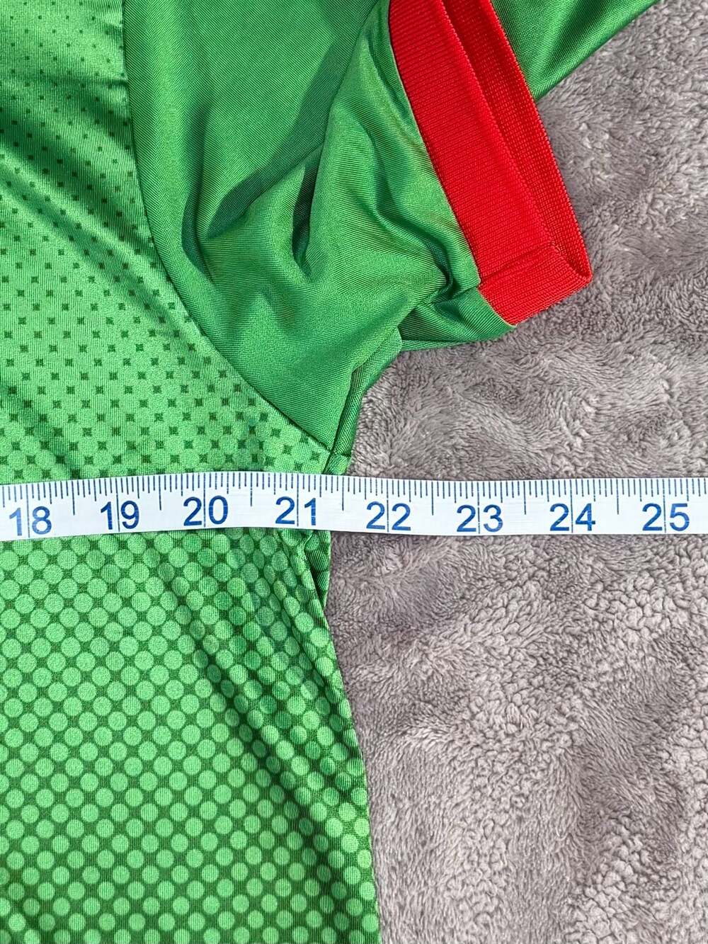 Official F1 Formula 1 x Heineken Men's Short Sleeve Polo Shirt Green Red, XL - Picture 7 of 8
